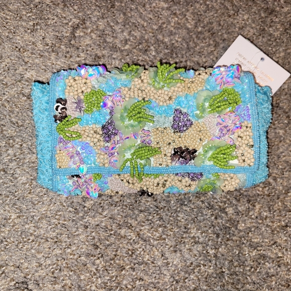 NWT Hand beaded clutch/crossbody bag - Picture 4 of 8